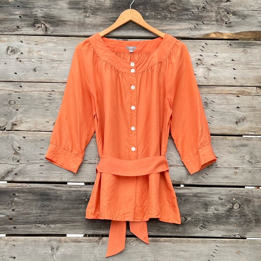J. Jill Gathered Neckline Silk Button-Down Blouse Flattering Waist Size Medium